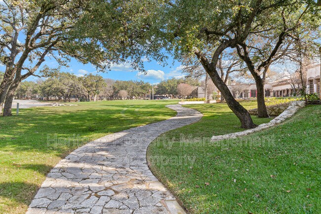 Building Photo - 7110 Hovingham