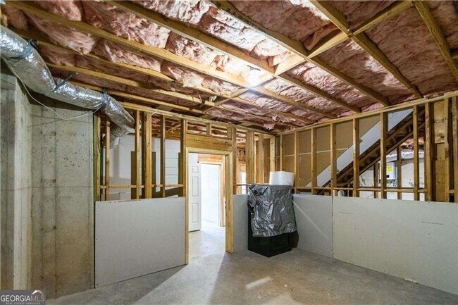 Building Photo - 8465 Bethel Ridge Ct