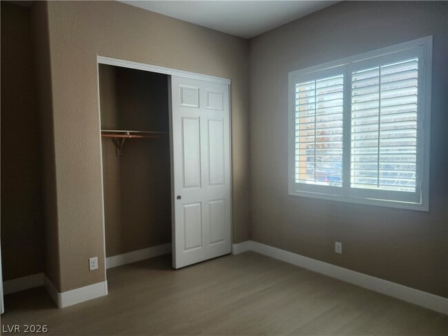 Building Photo - 10268 Cool Mist St