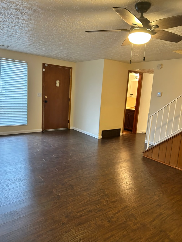 Building Photo - 3847 Lamarque Ct