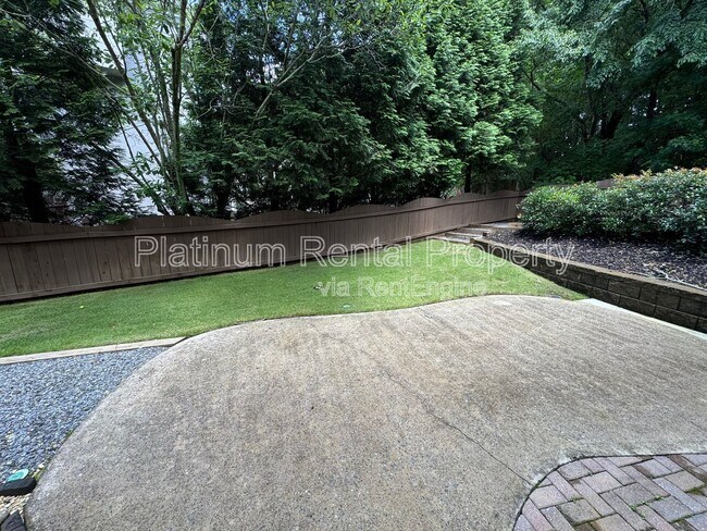 Building Photo - 830 Eden Green Ct