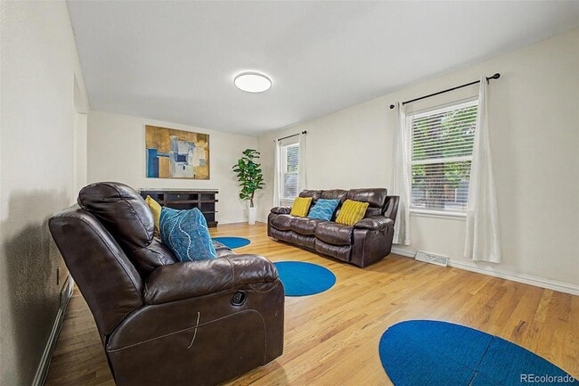 Building Photo - 11467 E Amherst Cir S