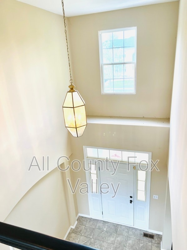 Building Photo - 2080 Mark Cir