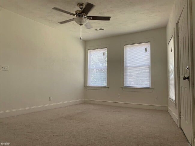 Building Photo - 3909 Bowdens Ferry Rd