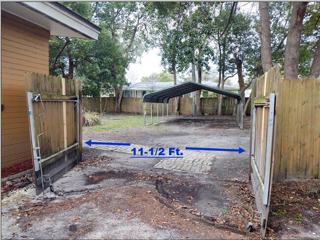 Building Photo - 5327 Playa Way