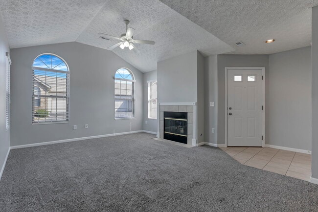 Building Photo - 2623 Landings Way