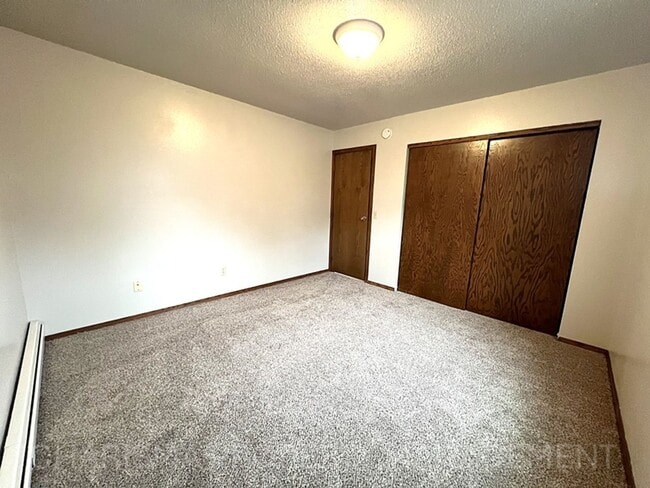Building Photo - 2 BD - WHEN LOCATION, COMMUNITY AND PRICE ...