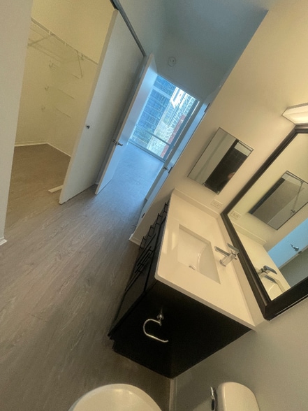 Building Photo - 1307 Michigan Ave