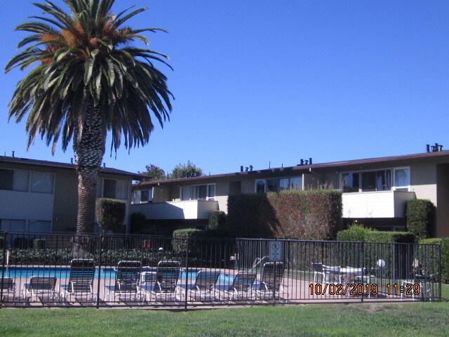 Special! $ 400 off second month - 37767 Fremont Blvd