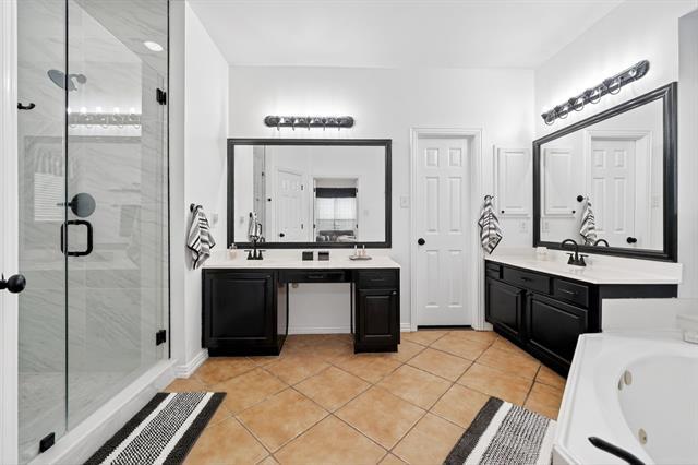 Building Photo - 8310 Sawgrass Ln