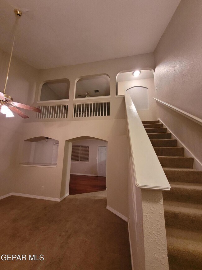 Building Photo - 11330 Loma Del Sol Dr