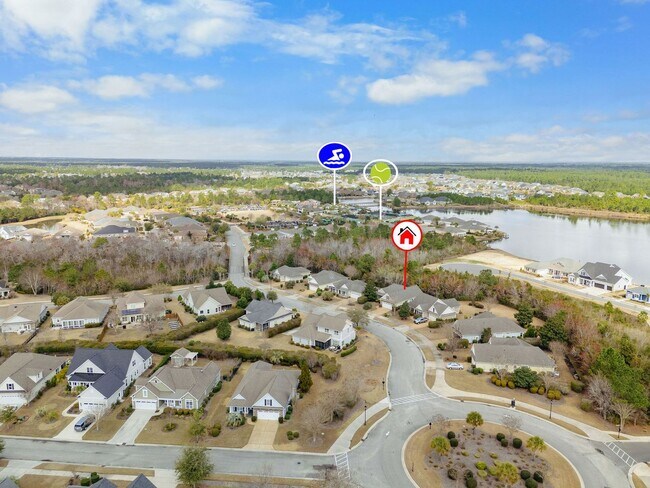 Building Photo - ~ COMPASS POINTE ~