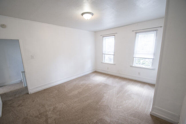 Building Photo - 2514 Josephine St