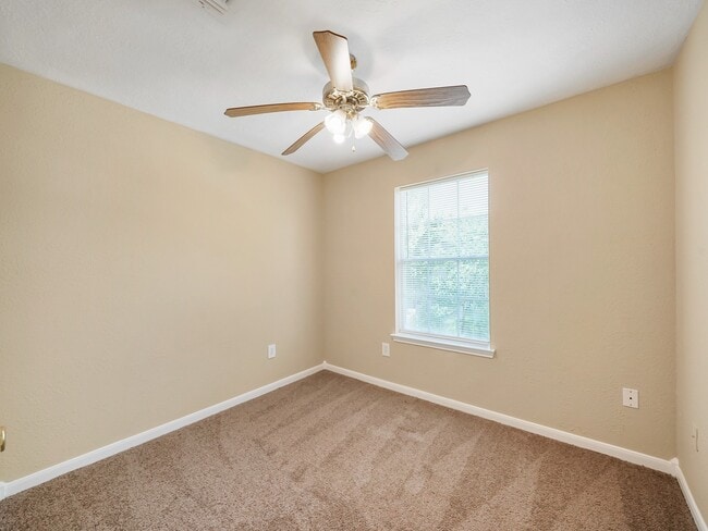 Building Photo - 24023 Strong Pine Dr