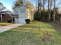 Building Photo - Single Family Home Available for Rent!