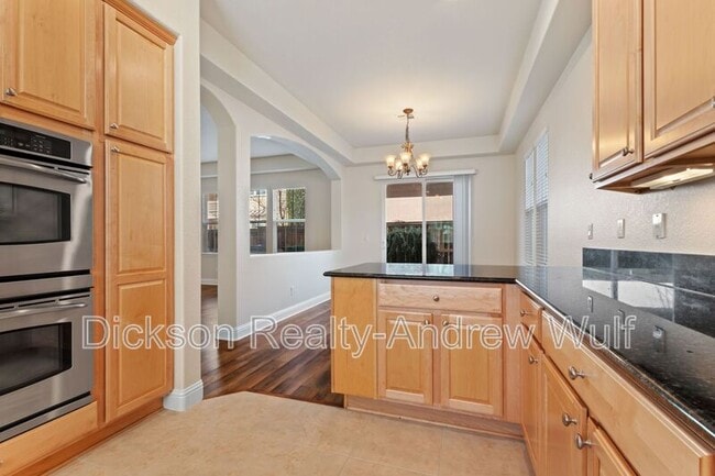 Building Photo - 2245 Heavenly View Trail