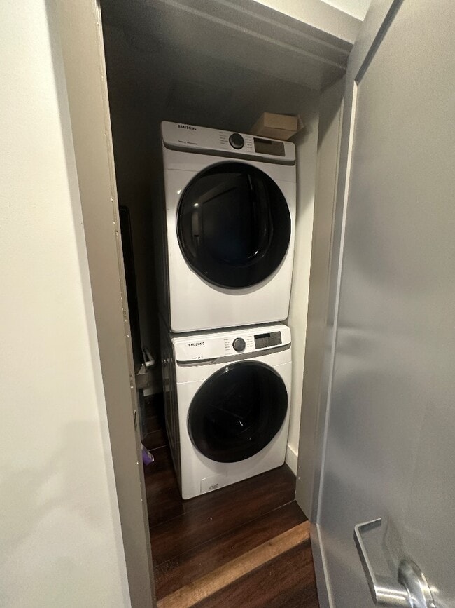 Building Photo - Modern 2-Bed, 2-Bath with In-Unit Laundry + Off-Street Parking on S Norman C. Francis Pkwy