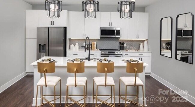 Building Photo - 2408 South Blvd