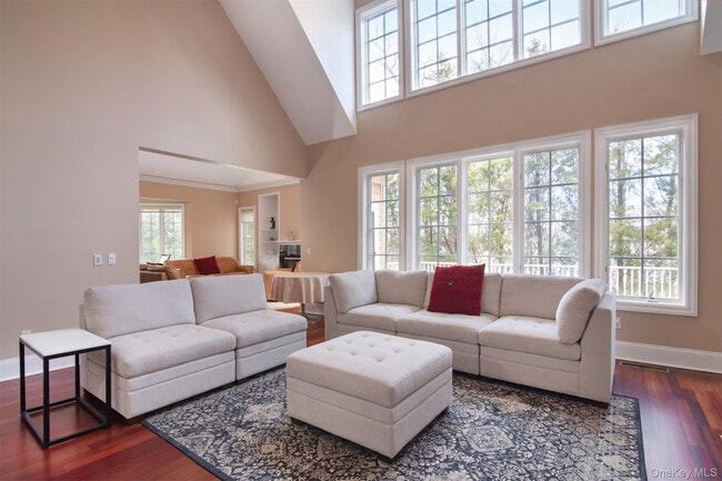 Building Photo - 9 Stony Gate Oval