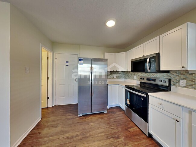 Building Photo - 9414 W Stargazer Dr