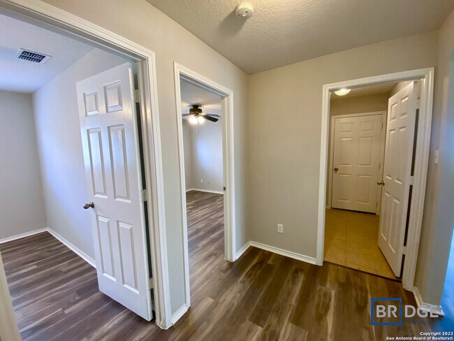 Building Photo - 9218 Hanover Cove