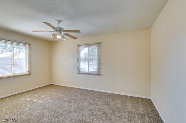 Building Photo - 5 Mallory St