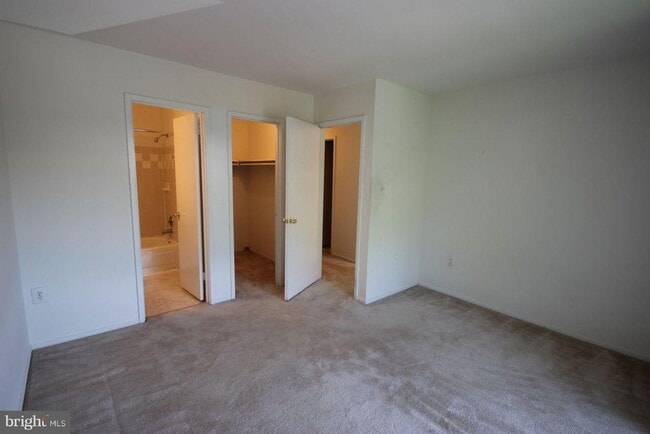 Building Photo - 3007 Spice Ct