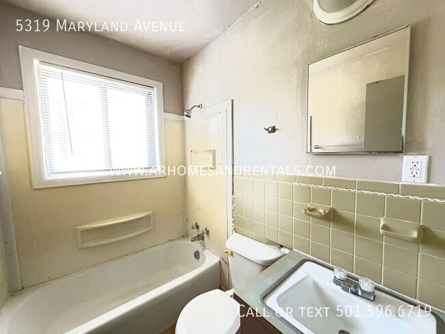 Building Photo - 5319 Maryland Ave