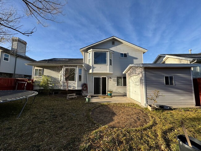 Building Photo - Beautiful 4 bedroom home in Murray!