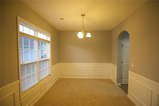 Building Photo - 7897 The Lakes Point