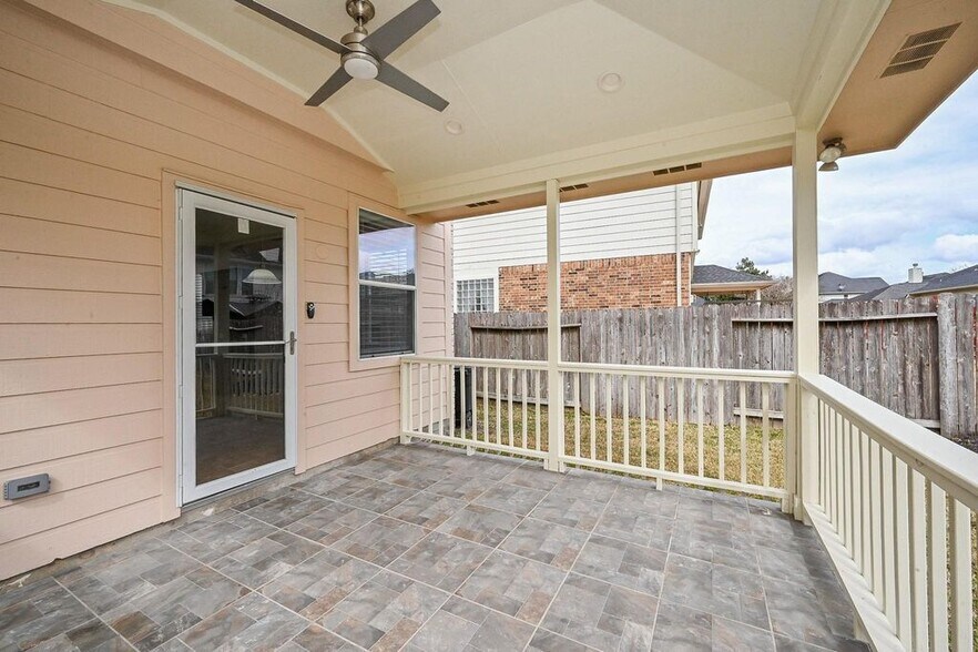Building Photo - 7427 Chathan Glen Ln