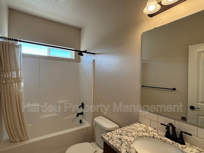 Building Photo - 9070 W Songwood Dr