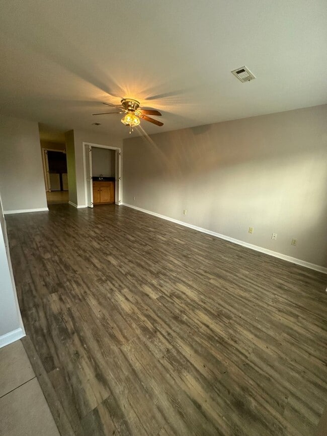 Building Photo - Daleville!   Close to the FT.  Rucker Gate!!!    LVP DOWNSTAIRS