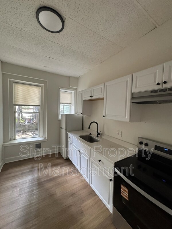 Building Photo - 40 N Conococheague St
