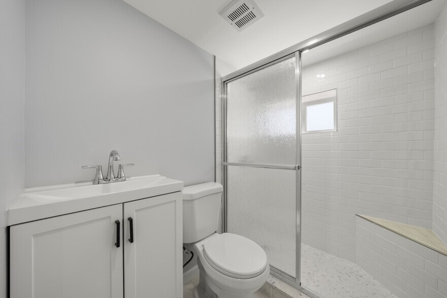 Full bath Lower level - 657 Amboy Ave