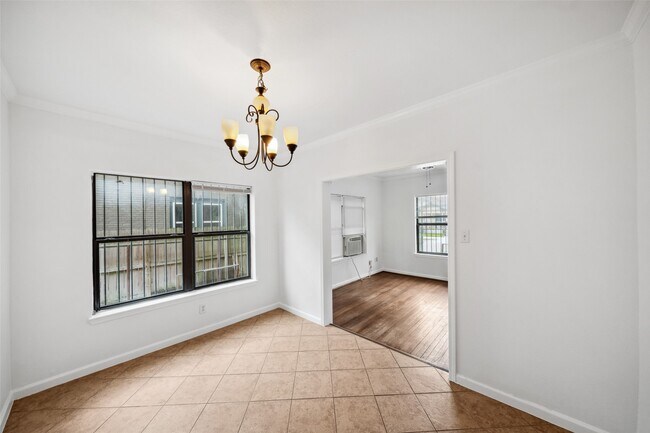 Building Photo - 406 Quitman St