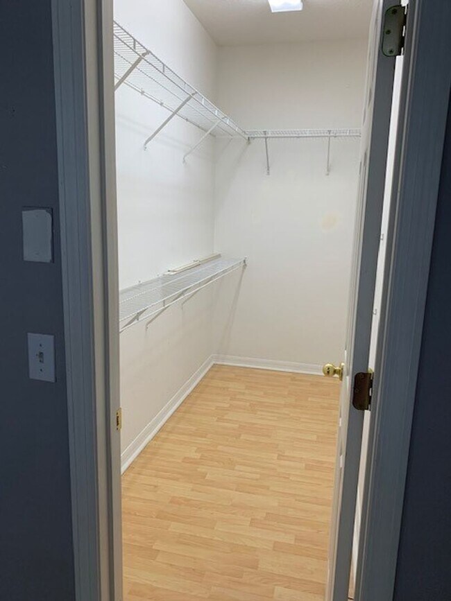 Building Photo - 226 Venetian Bay Cir