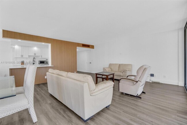 Building Photo - 3589 S Ocean Blvd