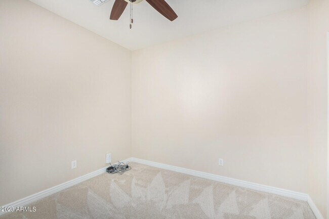 Building Photo - 4010 E Expedition Way