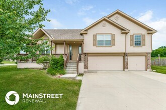 Building Photo - 1606 Fairway Ct