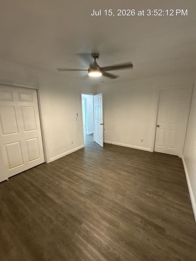Building Photo - 388 Crestwood Ave