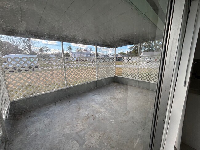 Building Photo - 4515 Needle Palm Dr