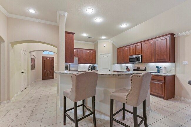 Building Photo - 6004 Paddlefish Dr