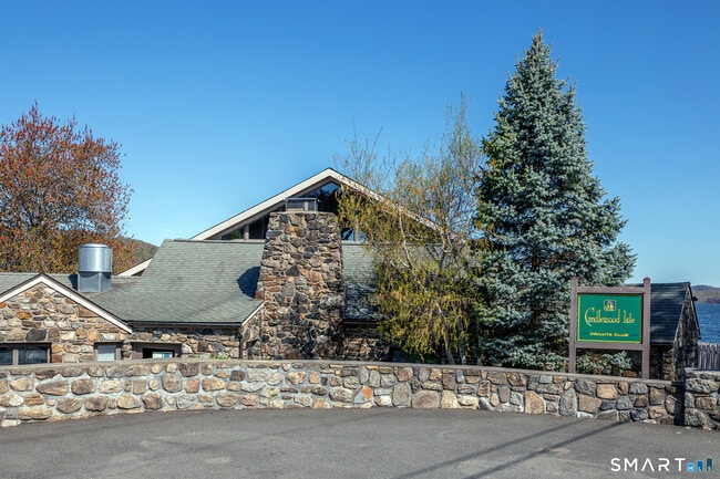 Building Photo - 10 Sunset Trail