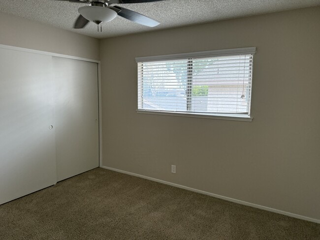 Building Photo - 183 Southampton Way