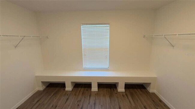 Building Photo - 2255 Sheboygan Pl