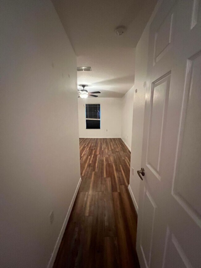 Building Photo - 3005 Ashford Park Pl