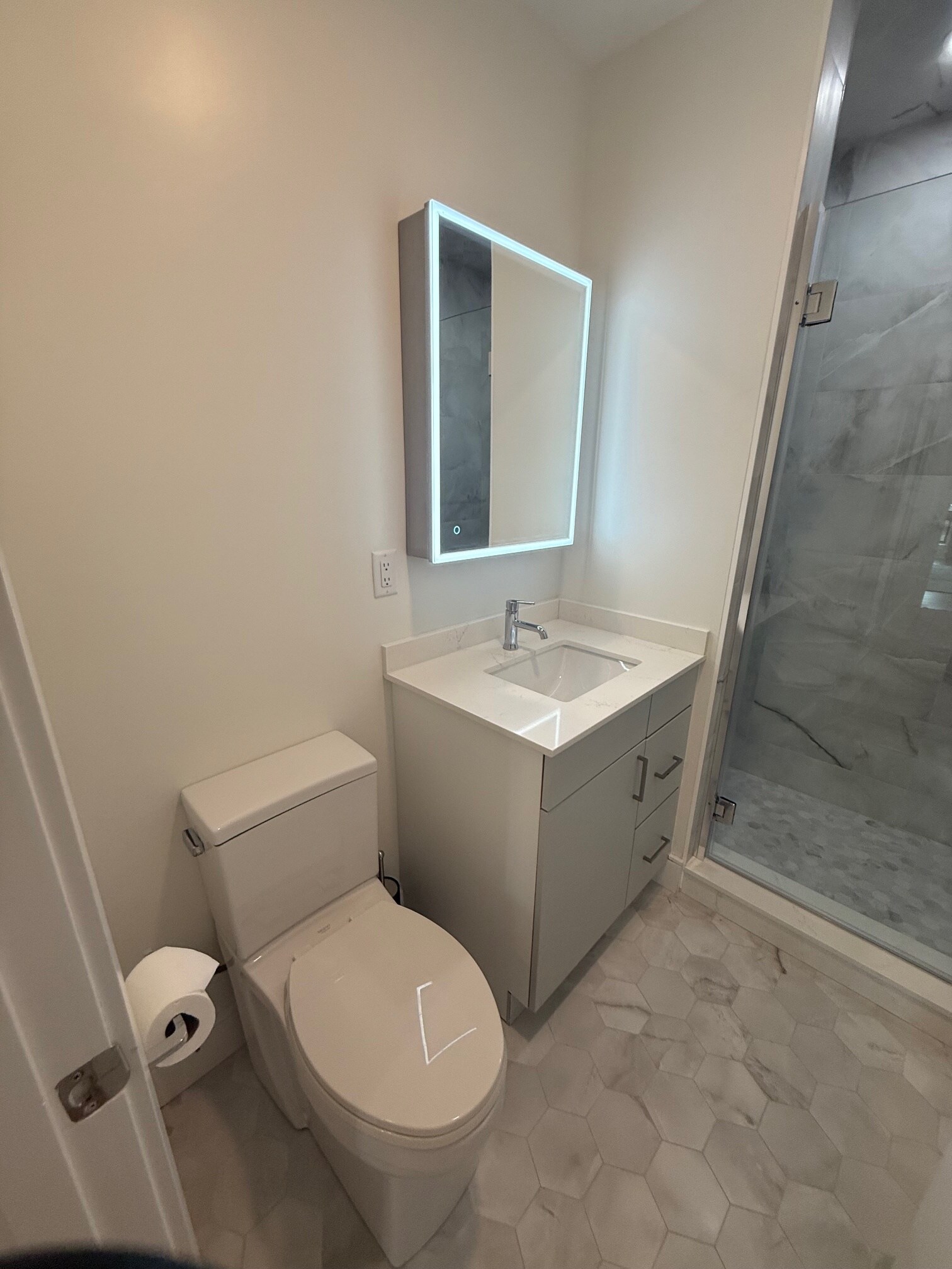 Building Photo - 1948 Washington St