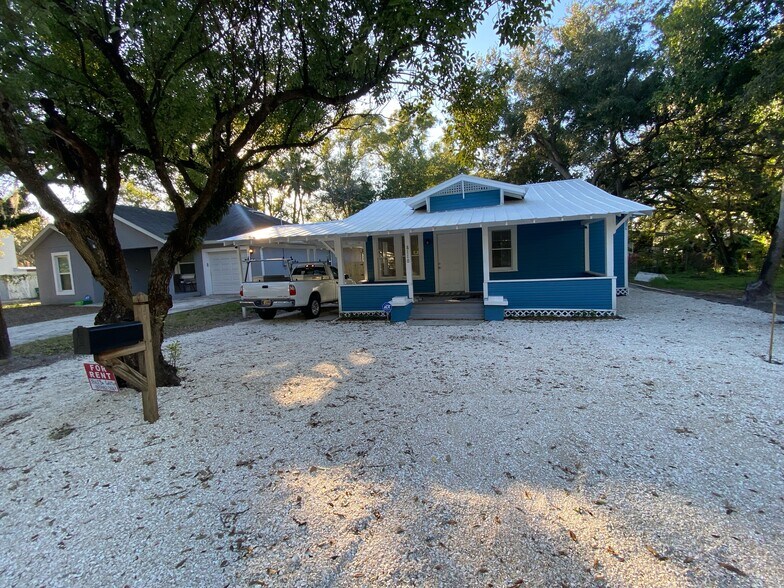Primary Photo - 8110 N 10th St