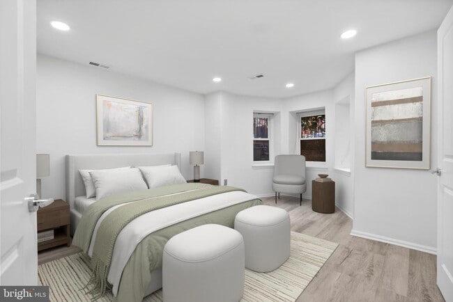 Building Photo - 931 Westminster St NW